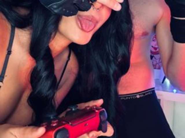go to chat with BoobsyX