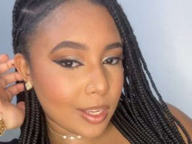 go to chat with Brasileirinha
