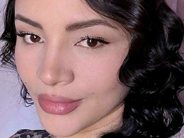 go to chat with Breee