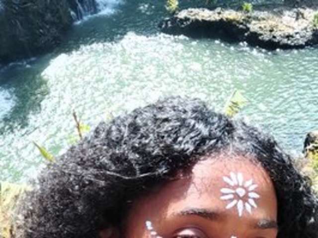 go to chat with Briah