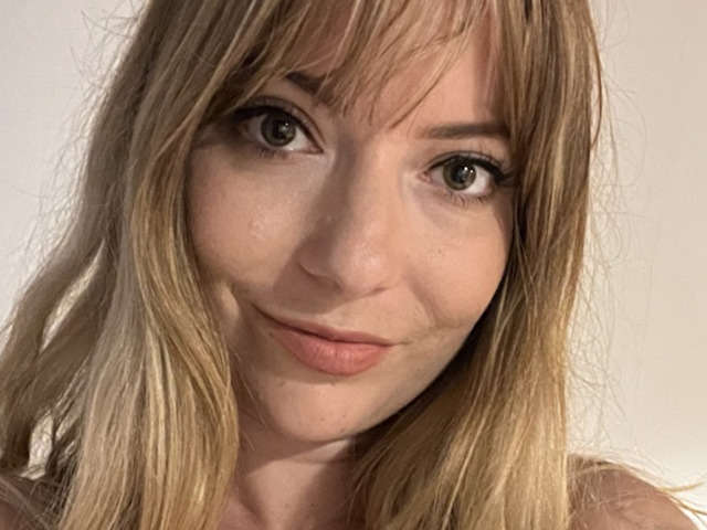 go to chat with BridgetTop