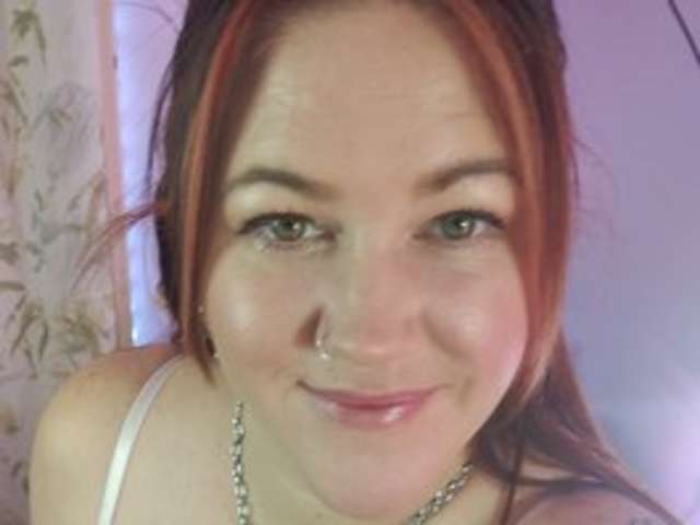 go to chat with British-Rosie