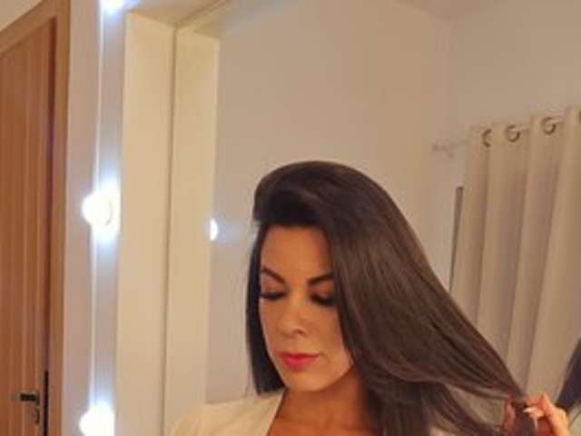 go to chat with Brunette69