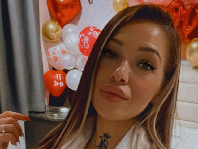 go to chat with BryannaElla