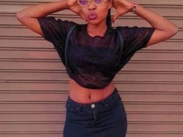 go to chat with Busty-barbie