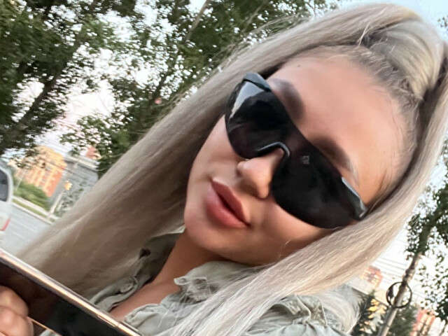 go to chat with C4NdySh4P