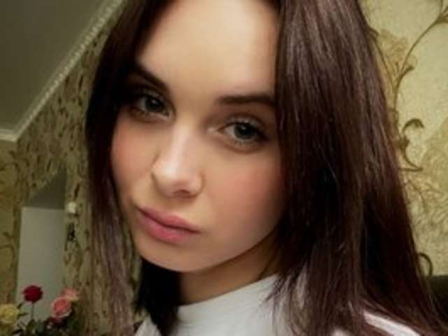 go to chat with CANDY-LIPS-GIRL