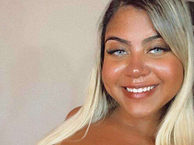go to chat with CHLOEHOT55