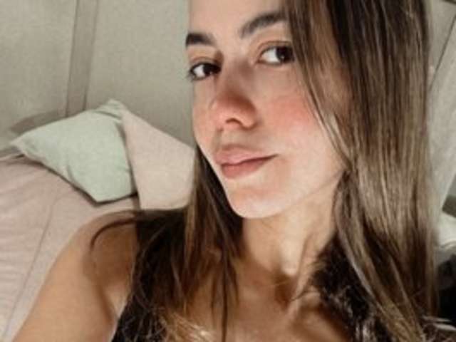go to chat with Caaatis
