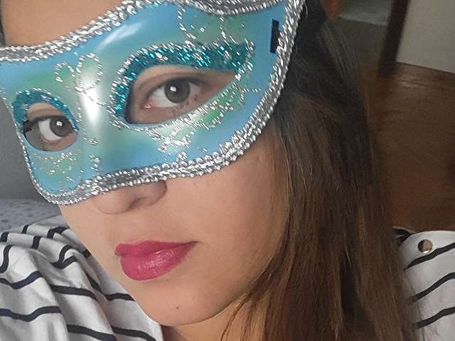 go to chat with Cameliia