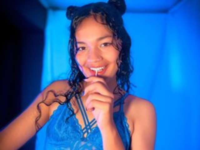 go to chat with Camilla-Miller01