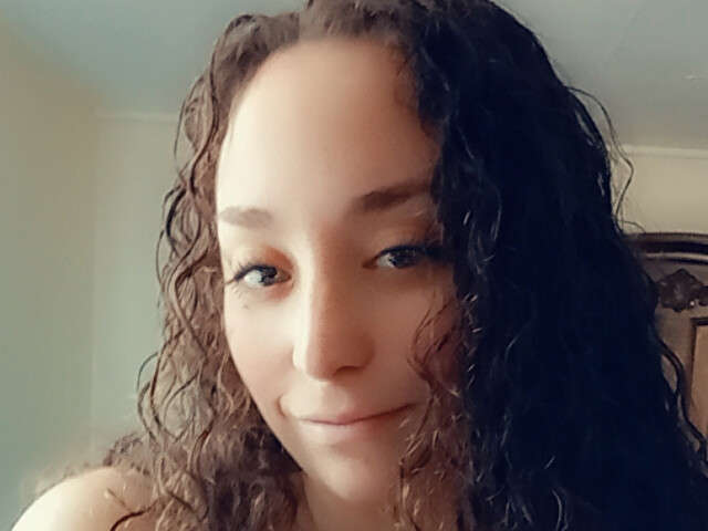 go to chat with CandyMargari