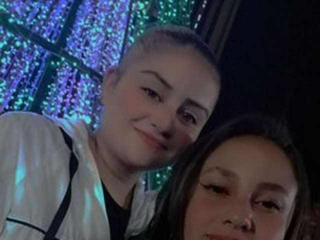 go to chat with CandyYhoney29