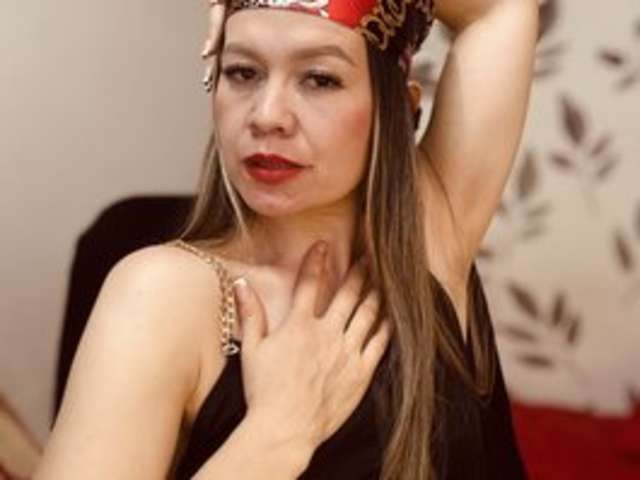 go to chat with Candyconrad1mmmm