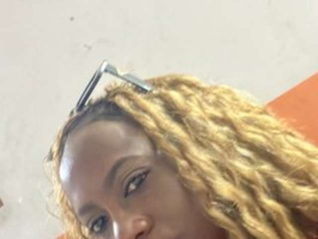 go to chat with Canelita