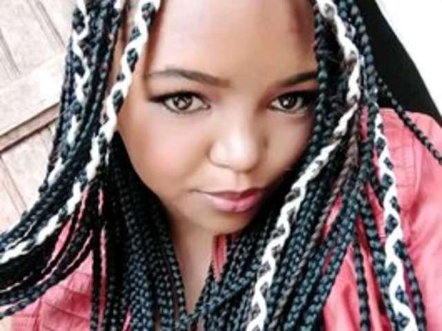 go to chat with Carolemelah