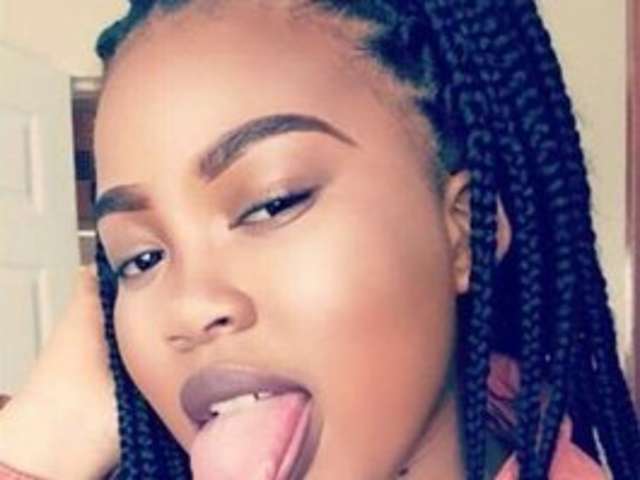 go to chat with Carolina-Cutie