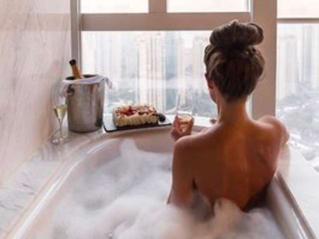 go to chat with Carolina-love19