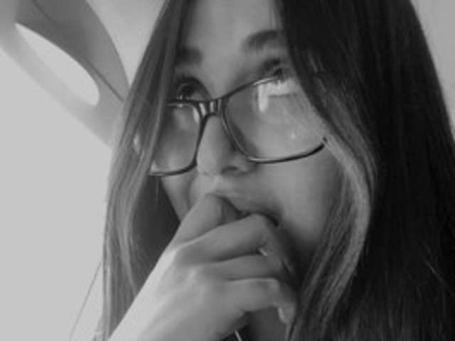 go to chat with Caroline12
