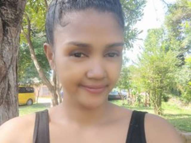 go to chat with Cassandra69-1