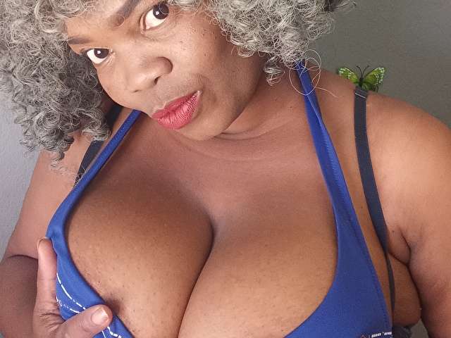 go to chat with Cataliaa