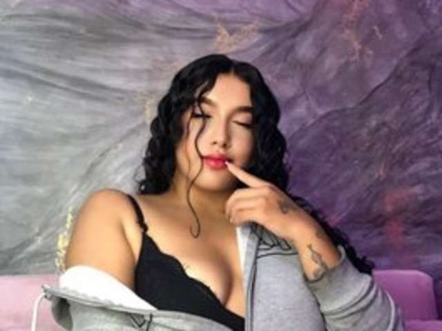 go to chat with CatalinaCoopper
