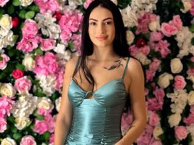 go to chat with CellineHarper