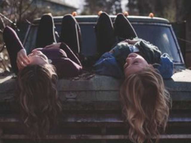 go to chat with CharlottandVanessa