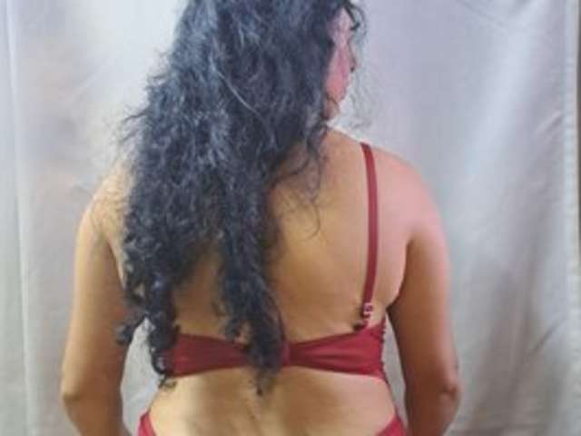 go to chat with Charlotte-Eveet
