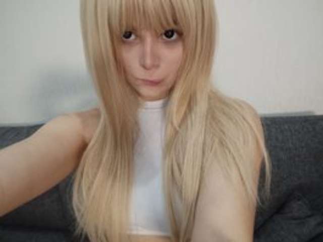 go to chat with Charlotte-mitchelle