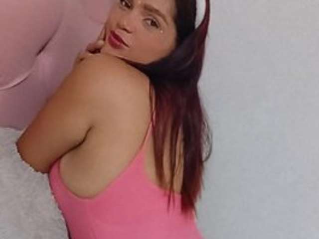 go to chat with CharlotteBusty
