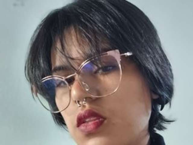 go to chat with CherryAangela
