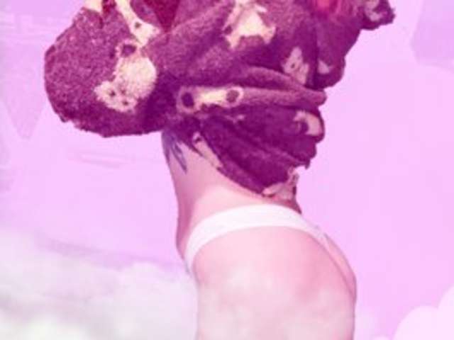 CHERRYLUXE amateur webcam photo