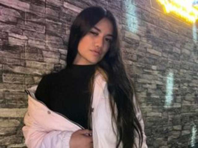 go to chat with Chiara-tay