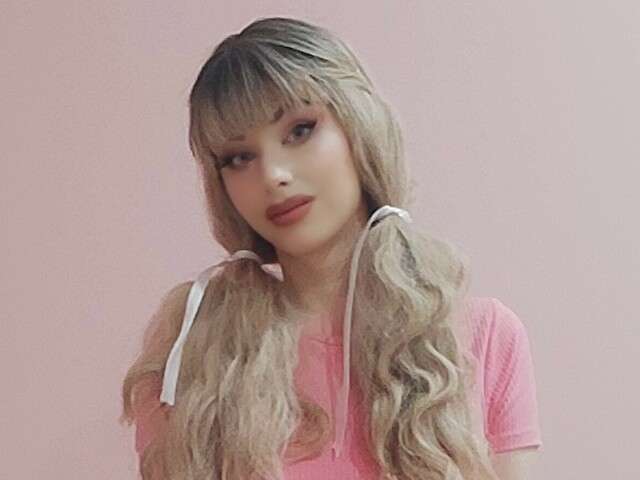 CHLOEKISS amateur webcam photo