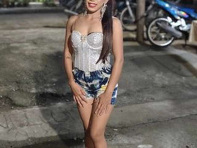 go to chat with Christine01