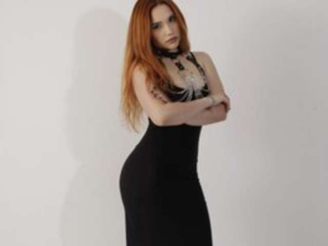 go to chat with Classy-Carrie