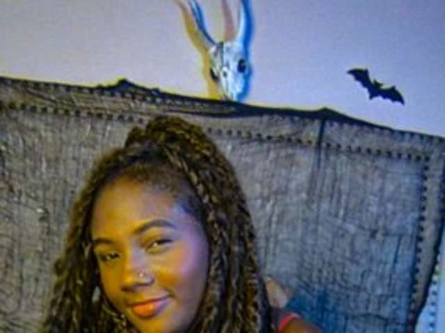 go to chat with CocoAngel