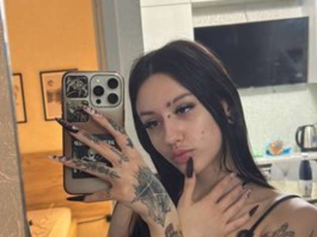 go to chat with CosmicCanddy