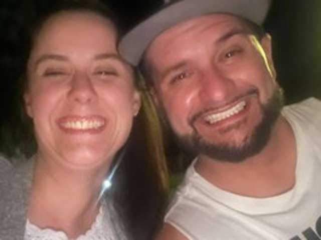 go to chat with CoupleofNymphs8890