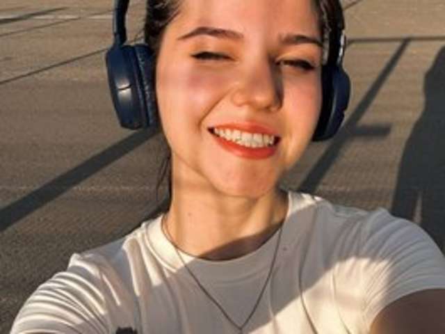 go to chat with CraveEden