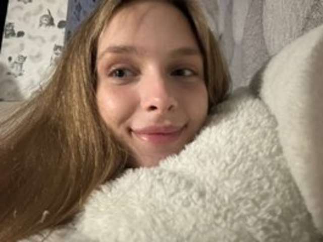 go to chat with CrimsonAura