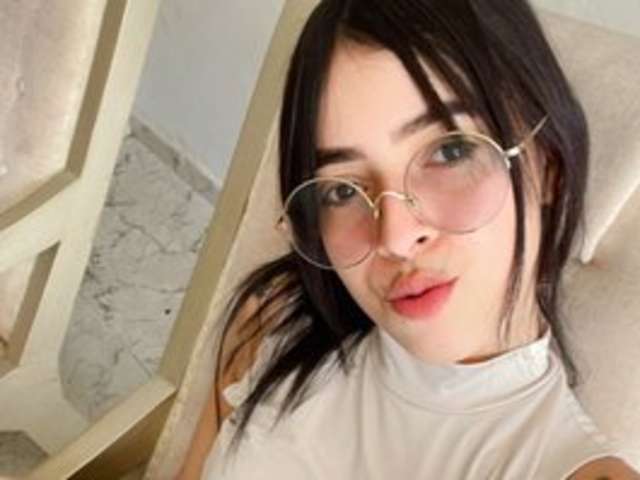 go to chat with Crystal-Walls