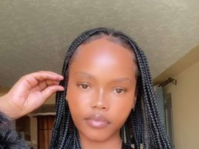 go to chat with Curvy-maxy9