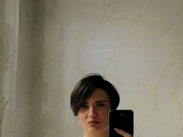 go to chat with CutieAmy