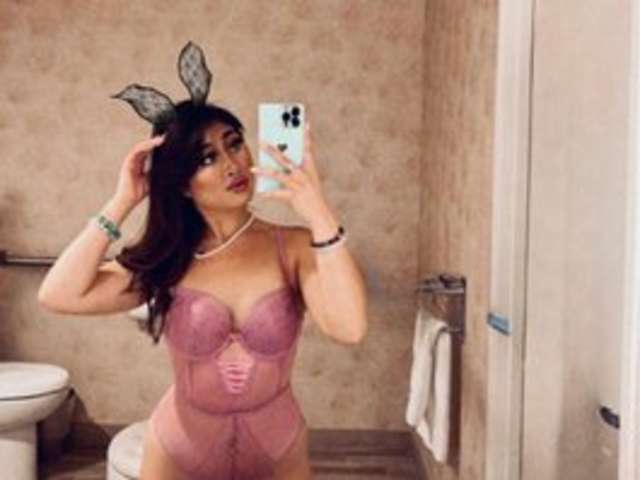 go to chat with DIAXX