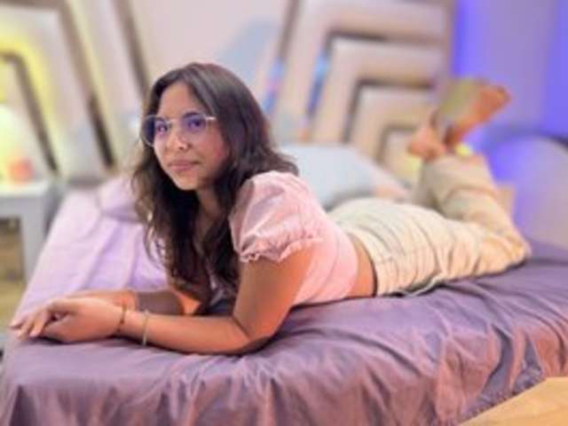 go to chat with DafneMoore