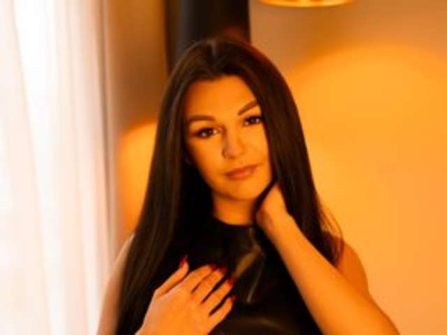 go to chat with DakotaQueen