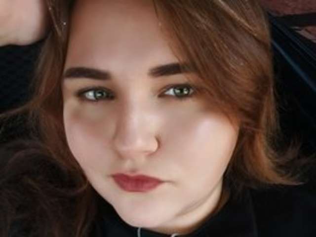 go to chat with Darina909