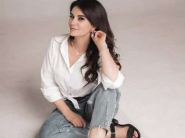 go to chat with DarinaKarlotta